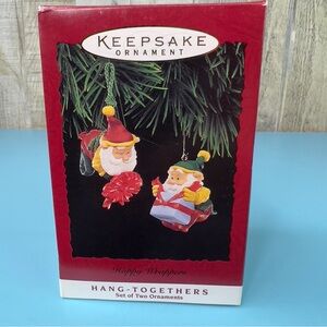 Hallmark Keepsake Ornament Happy Wrappers Hang Together Handcrafted Dated 1995